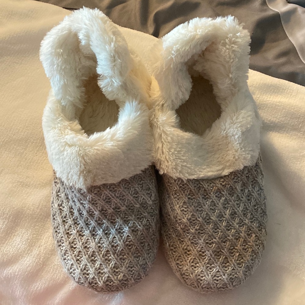 MukLuk House Slippers